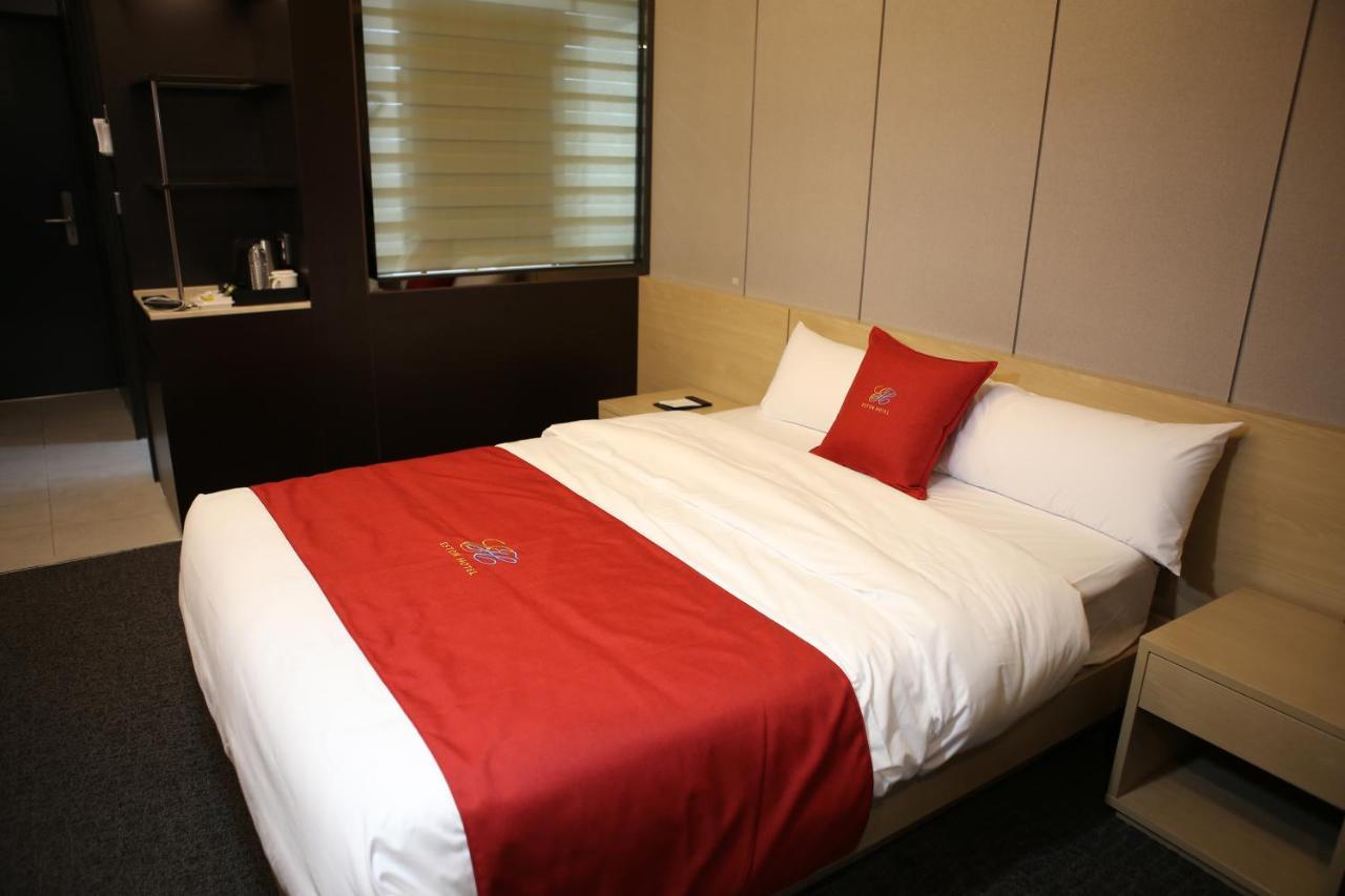 Chuncheon Eston Hotel Esterno foto