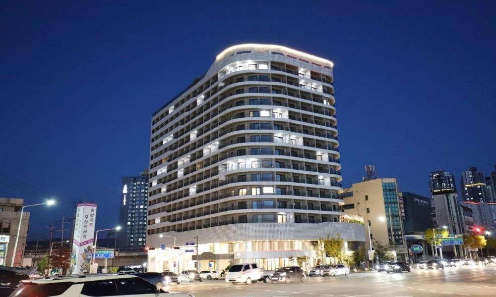 Chuncheon Eston Hotel Esterno foto