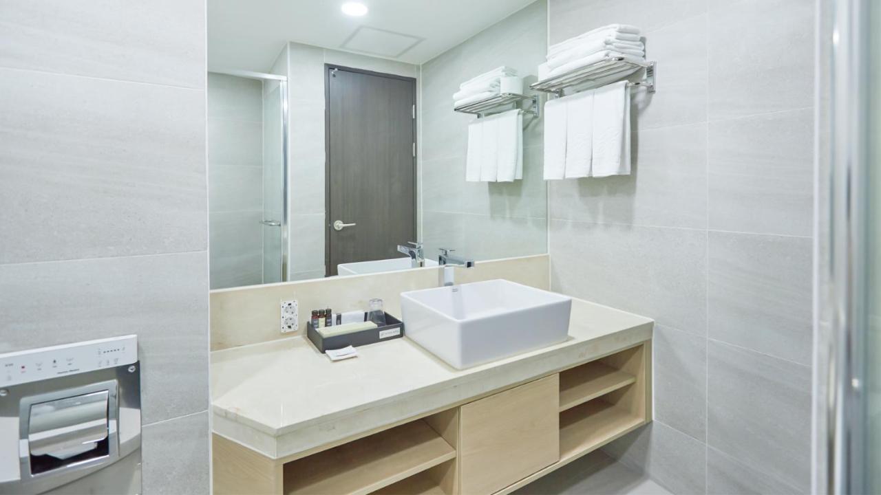 Chuncheon Eston Hotel Esterno foto