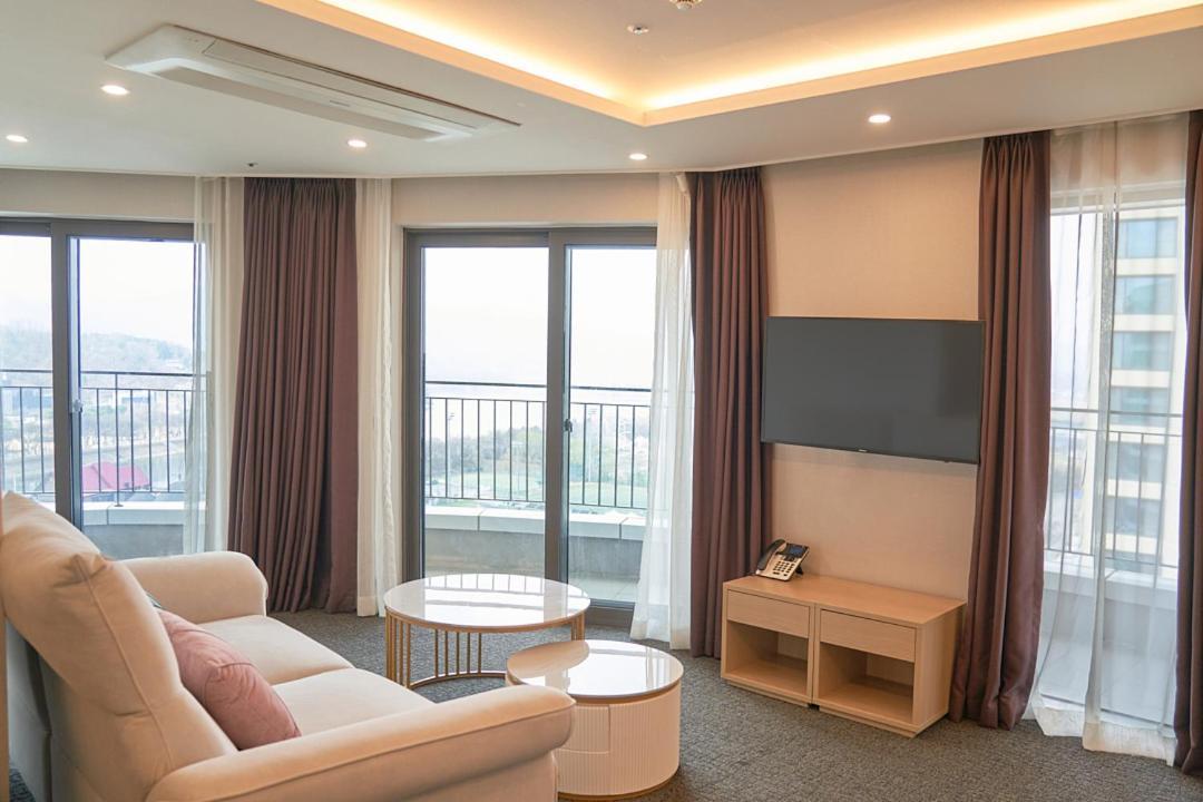 Chuncheon Eston Hotel Esterno foto